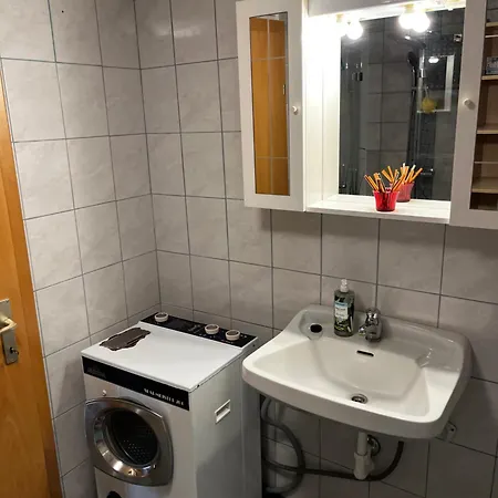 Privatunterkunft Luschin Apartment *
